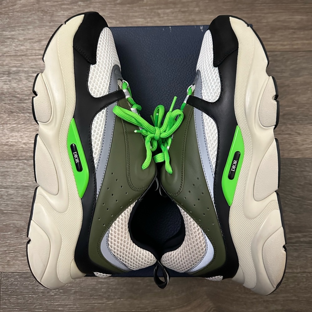 Dior b22